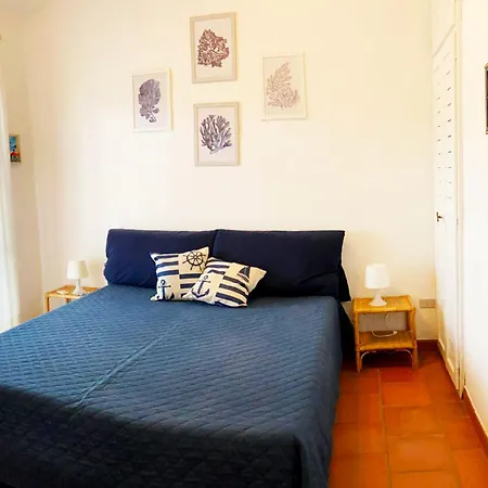 Sisters' House * Pula