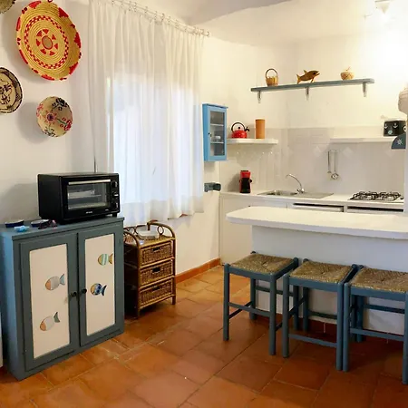 Sisters' House * Pula