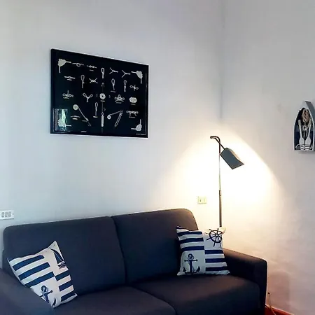 Sisters' House Tatil Evi Pula