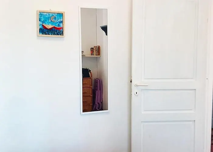 Sisters' House Пула